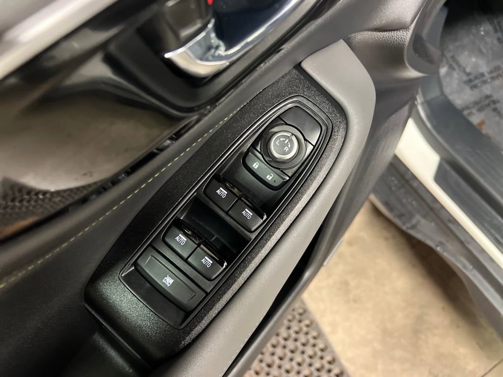 Used 2025 Subaru Outback Onyx Edition image 15