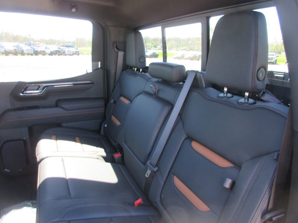 New 2026 GMC Sierra 1500 AT4 w/ AT4 Premium Package AWD/4WD image 13
