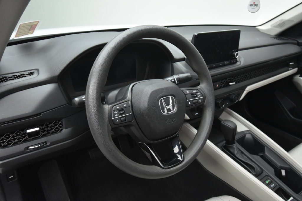 Used 2023 Honda Accord EX image 12