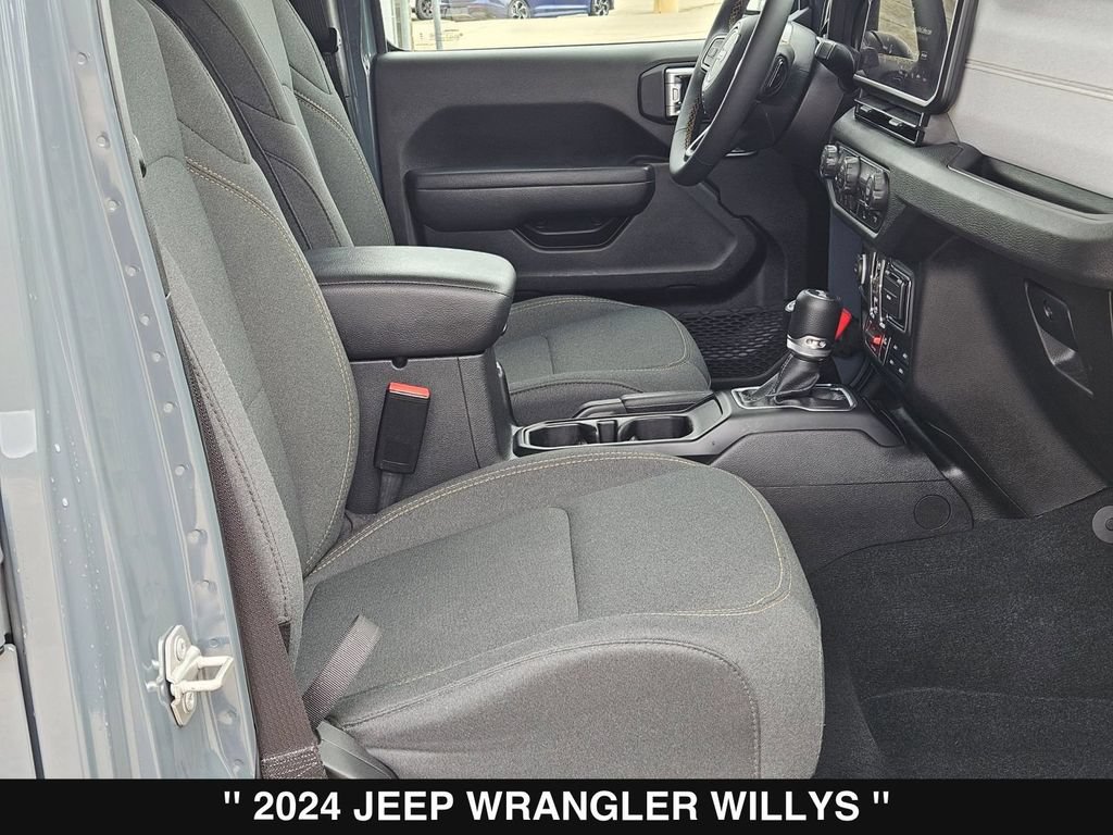 Used 2024 Jeep Wrangler Unlimited Sport AWD/4WD image 29
