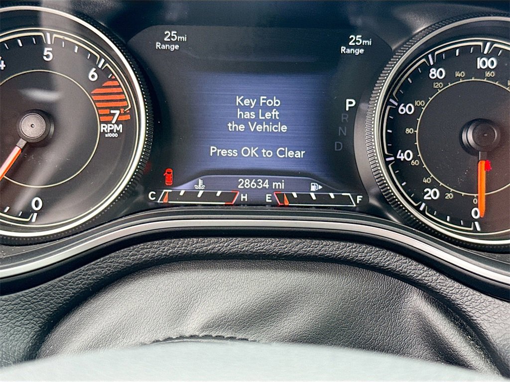 Used 2020 Jeep Cherokee Limited image 13