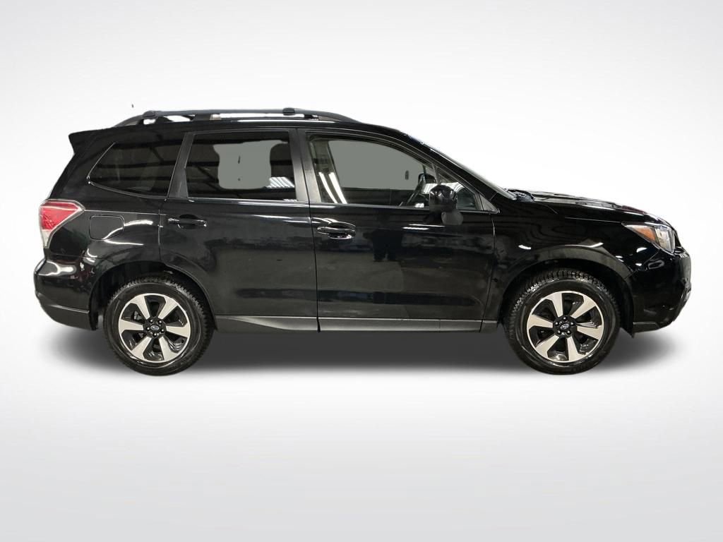 Used 2018 Subaru Forester 2.5i Premium AWD/4WD image 7