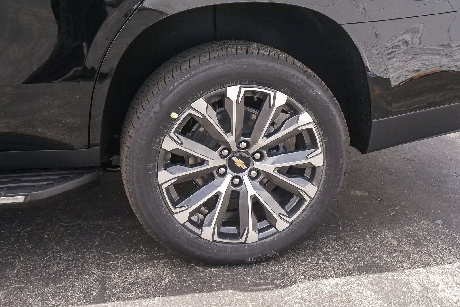 New 2026 Chevrolet Tahoe High Country w/ Sun And Tow Package AWD/4WD image 6