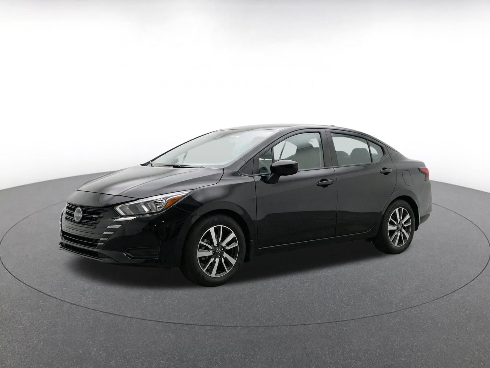 Used 2025 Nissan Versa SV FWD image 3