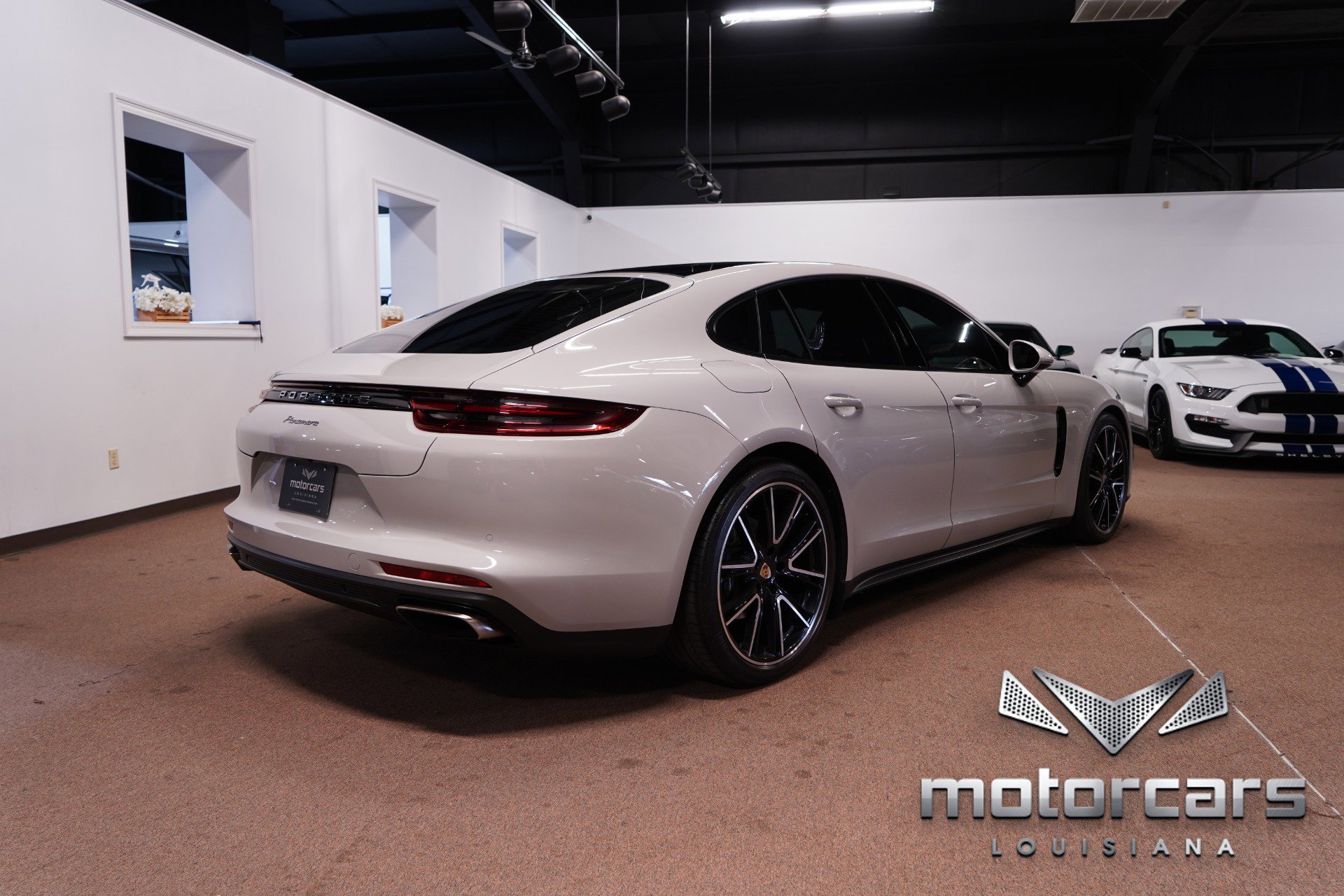 Used 2020 Porsche Panamera w/ Premium Package image 7