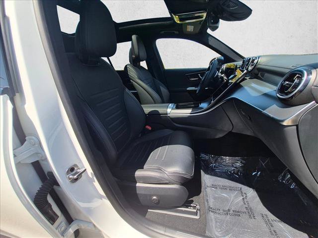 Used 2024 Mercedes-Benz GLC 300 4MATIC image 19