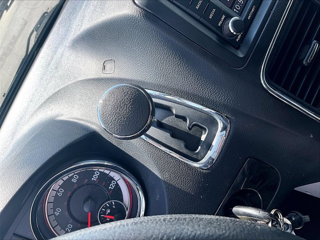 Used 2019 Dodge Grand Caravan SE FWD image 15