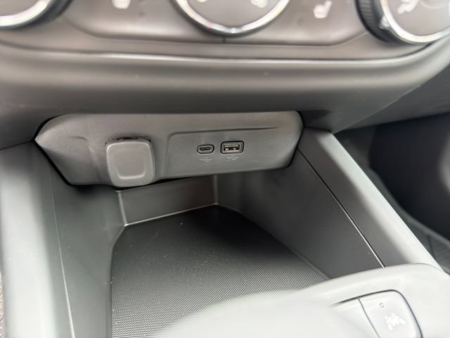 New 2026 Chevrolet Trax LS w/ LS Convenience Package FWD image 29
