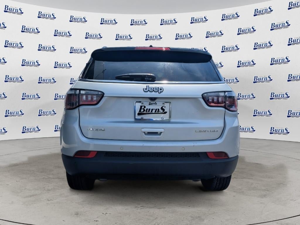 Used 2025 Jeep Compass Limited AWD/4WD image 4