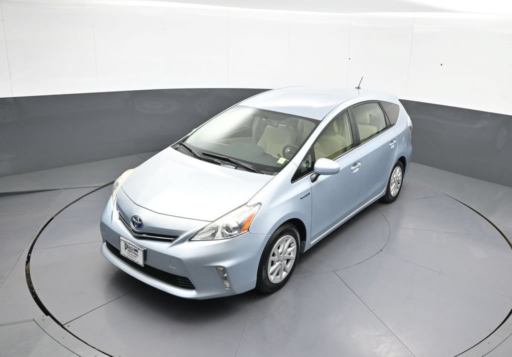 Used 2012 Toyota Prius V Three FWD image 33