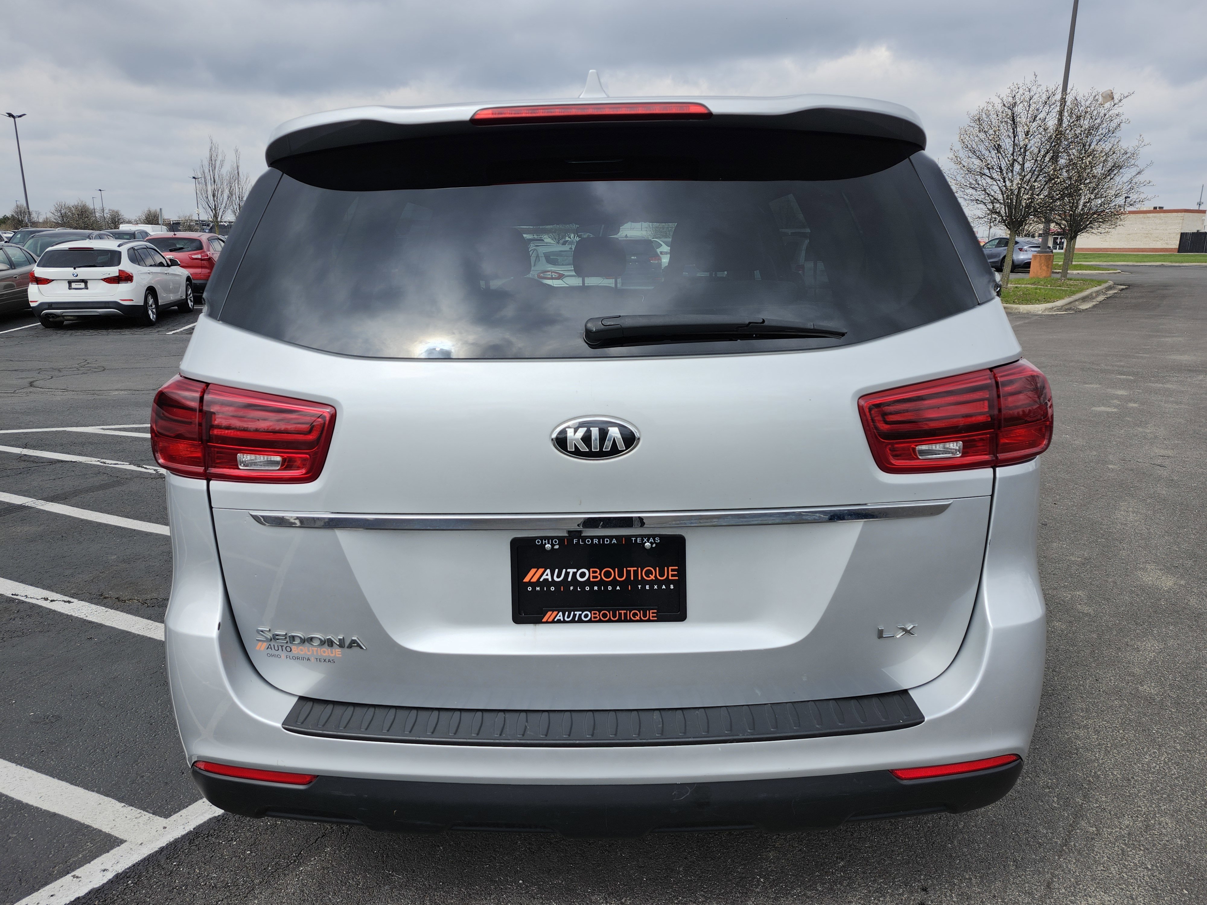 Used 2021 Kia Sedona LX image 14