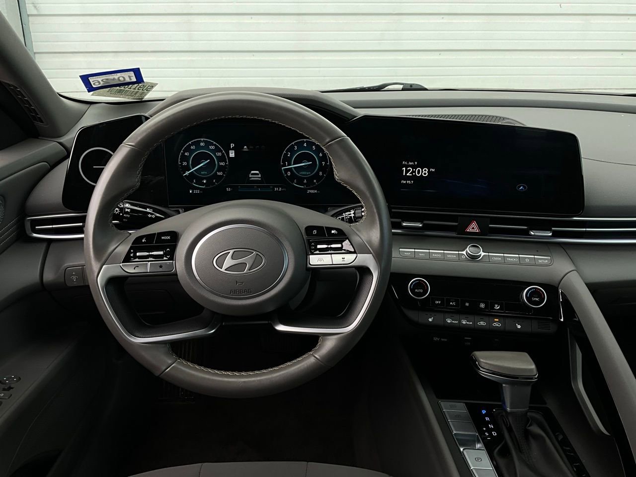 Used 2025 Hyundai Elantra SEL image 13