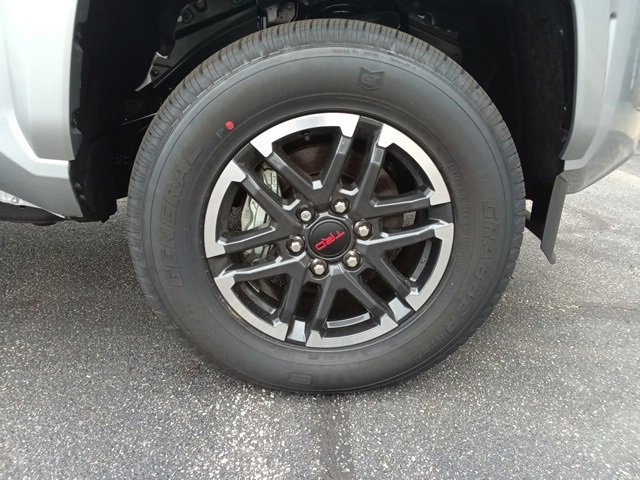 New 2025 Toyota Tacoma TRD Sport image 9