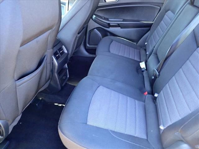 Used 2022 Ford Edge SE image 9