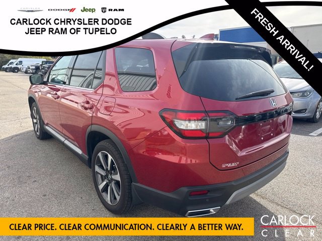 Used 2025 Honda Pilot Touring image 9