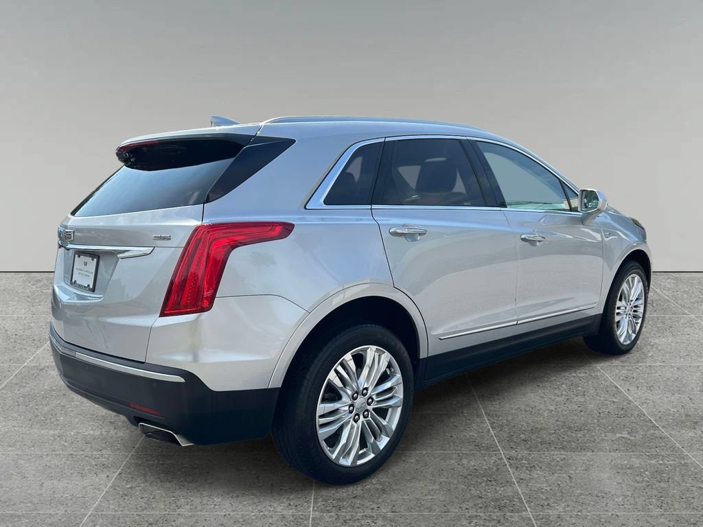 Used 2018 Cadillac XT5 Premium Luxury FWD image 5