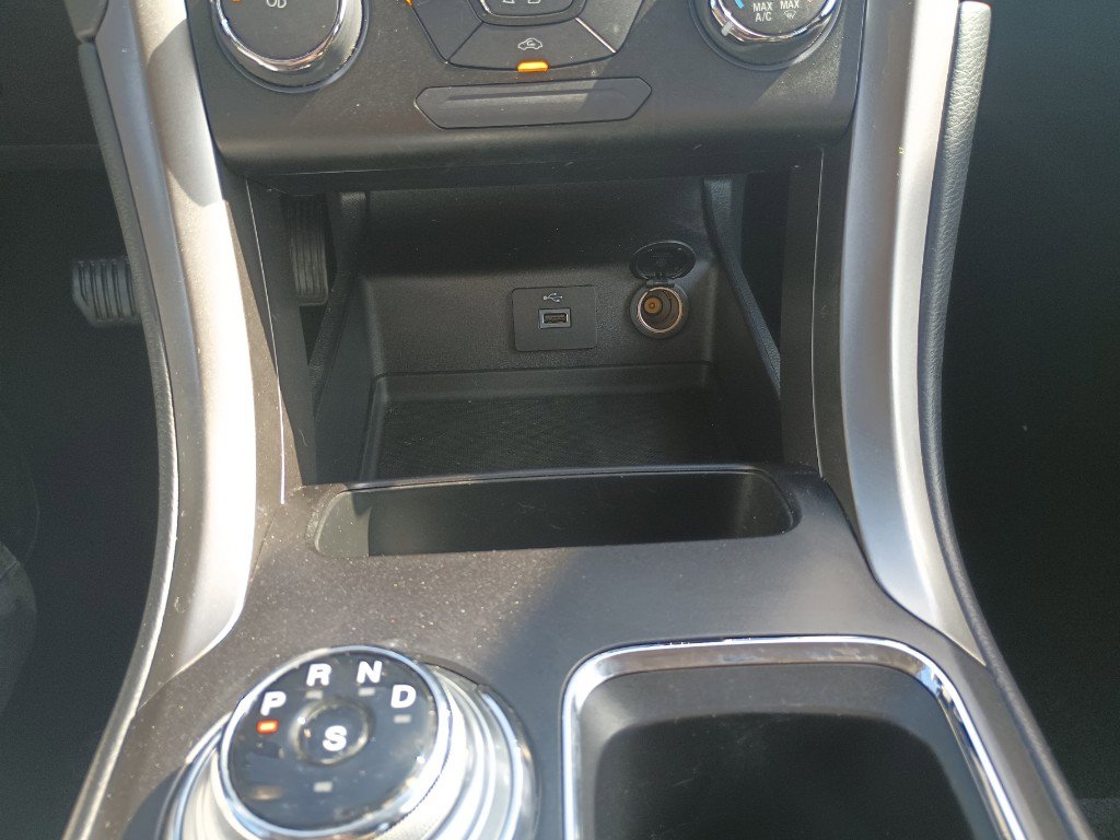 Used 2017 Ford Fusion SE image 17