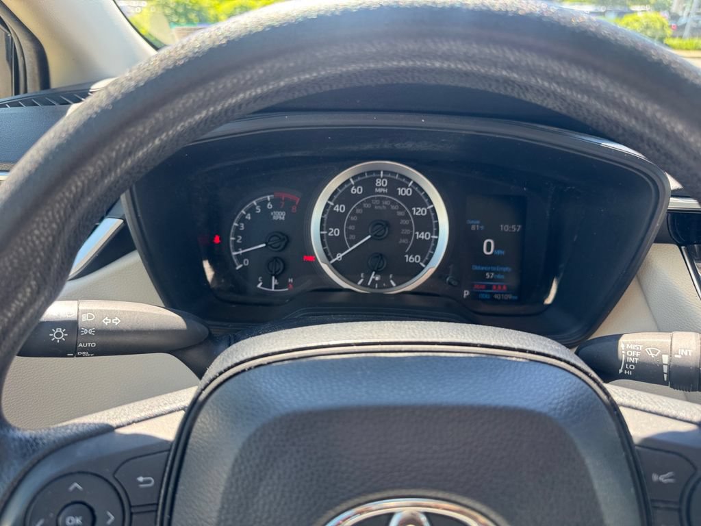 Used 2021 Toyota Corolla LE w/ Carpet Mat Package (TMS) FWD image 25