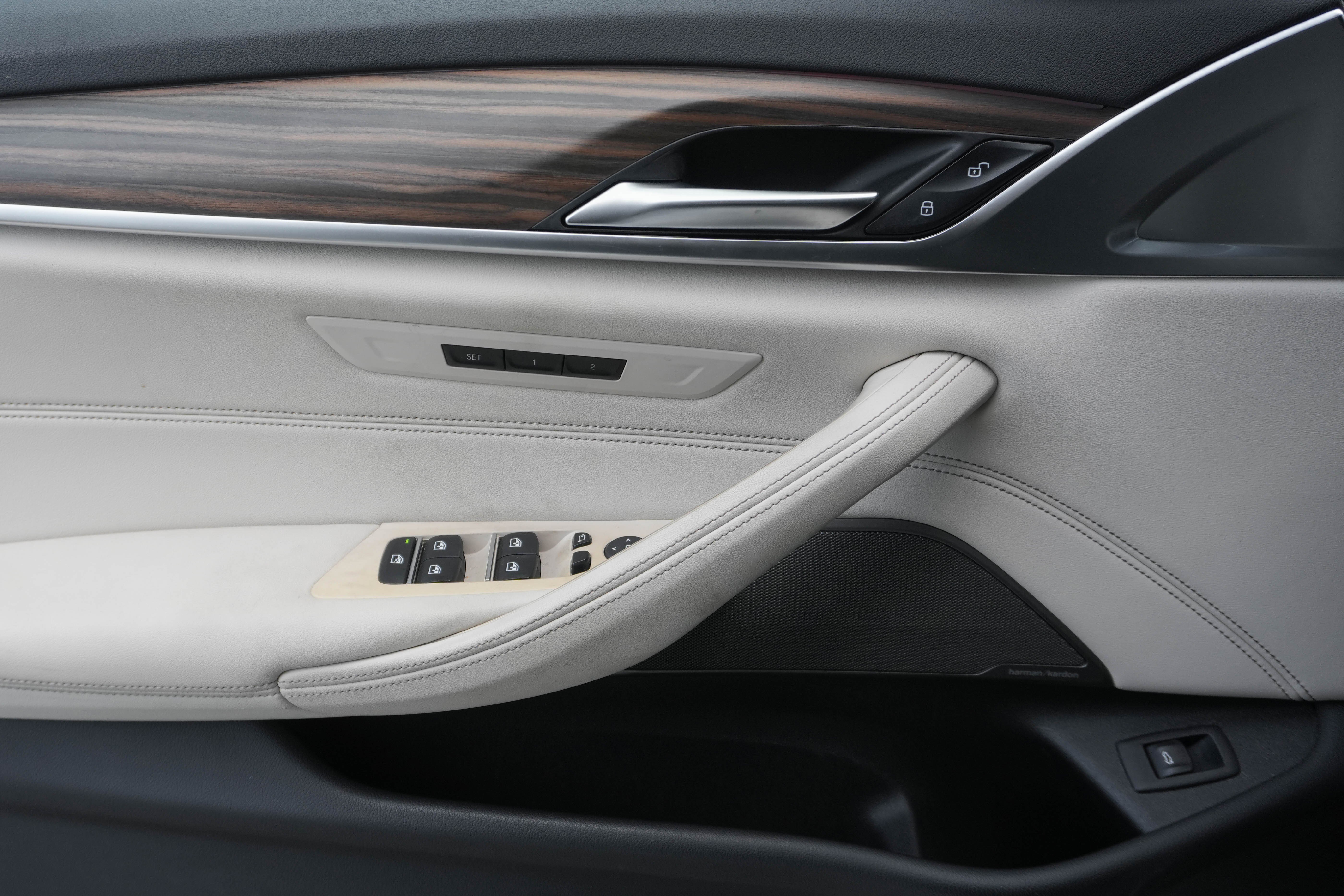 Certified 2023 BMW 540i w/ Premium Package image 14