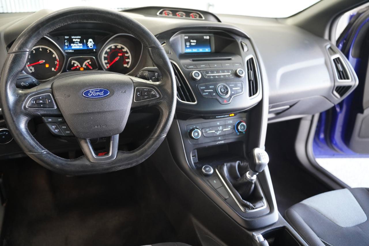 Used 2015 Ford Focus ST FWD image 18