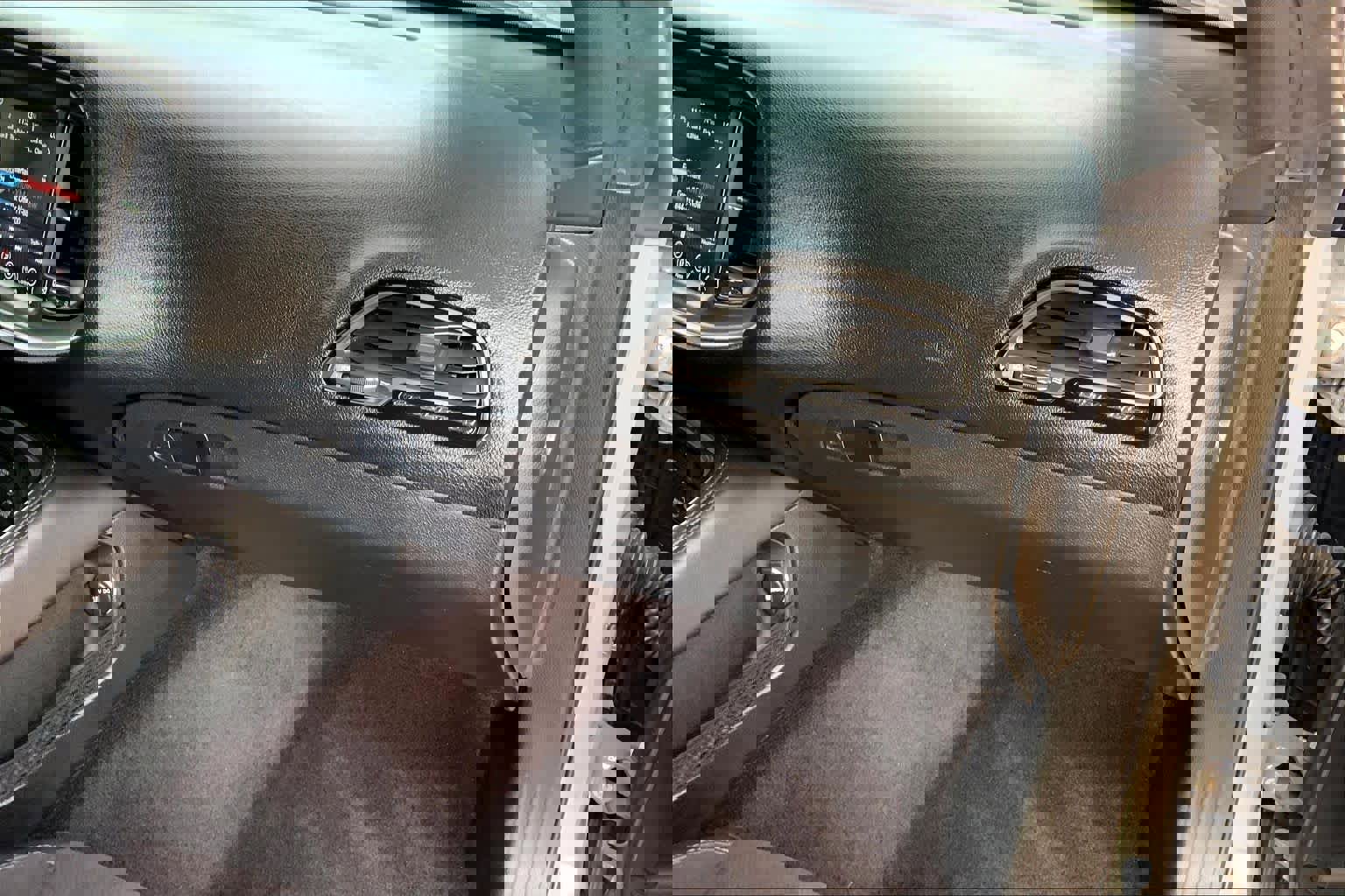 Used 2017 Dodge Challenger R/T Scat Pack w/ Dynamics Package image 15