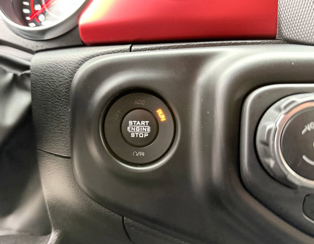 Used 2022 Jeep Wrangler Unlimited Rubicon w/ Steel Bumper Group image 16