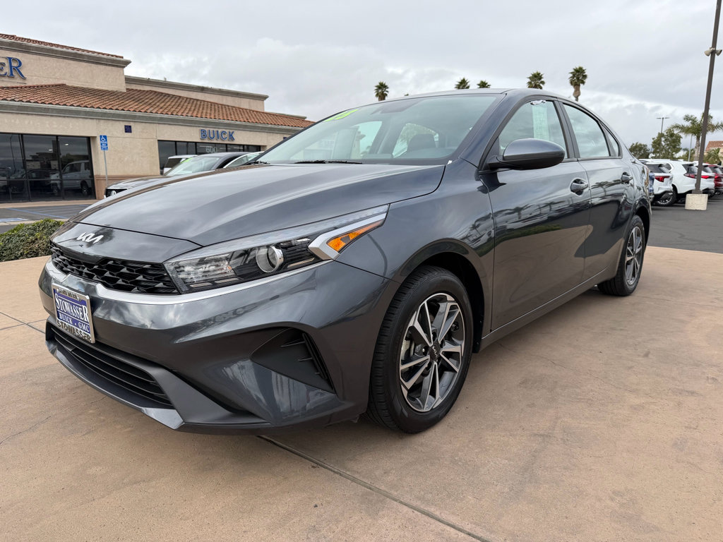 Used 2023 Kia Forte LXS image 1