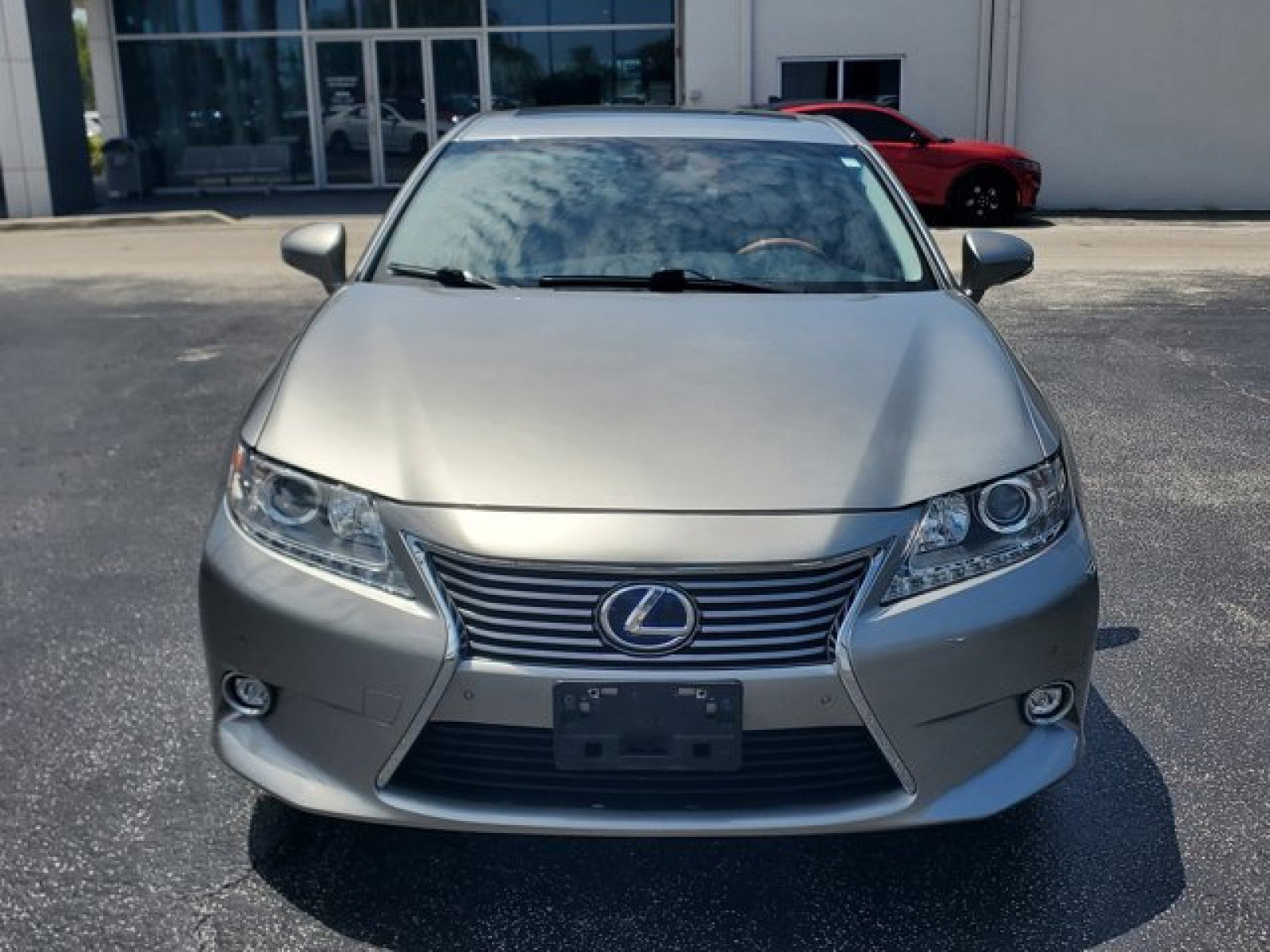 Used 2015 Lexus ES 300h w/ Navigation System Package FWD image 3