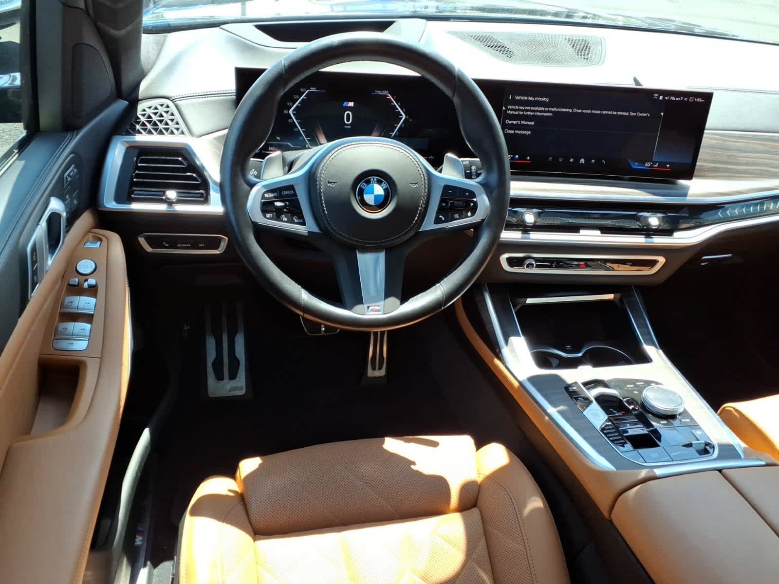 Used 2024 BMW X7 xDrive40i w/ M Sport Package AWD/4WD image 11