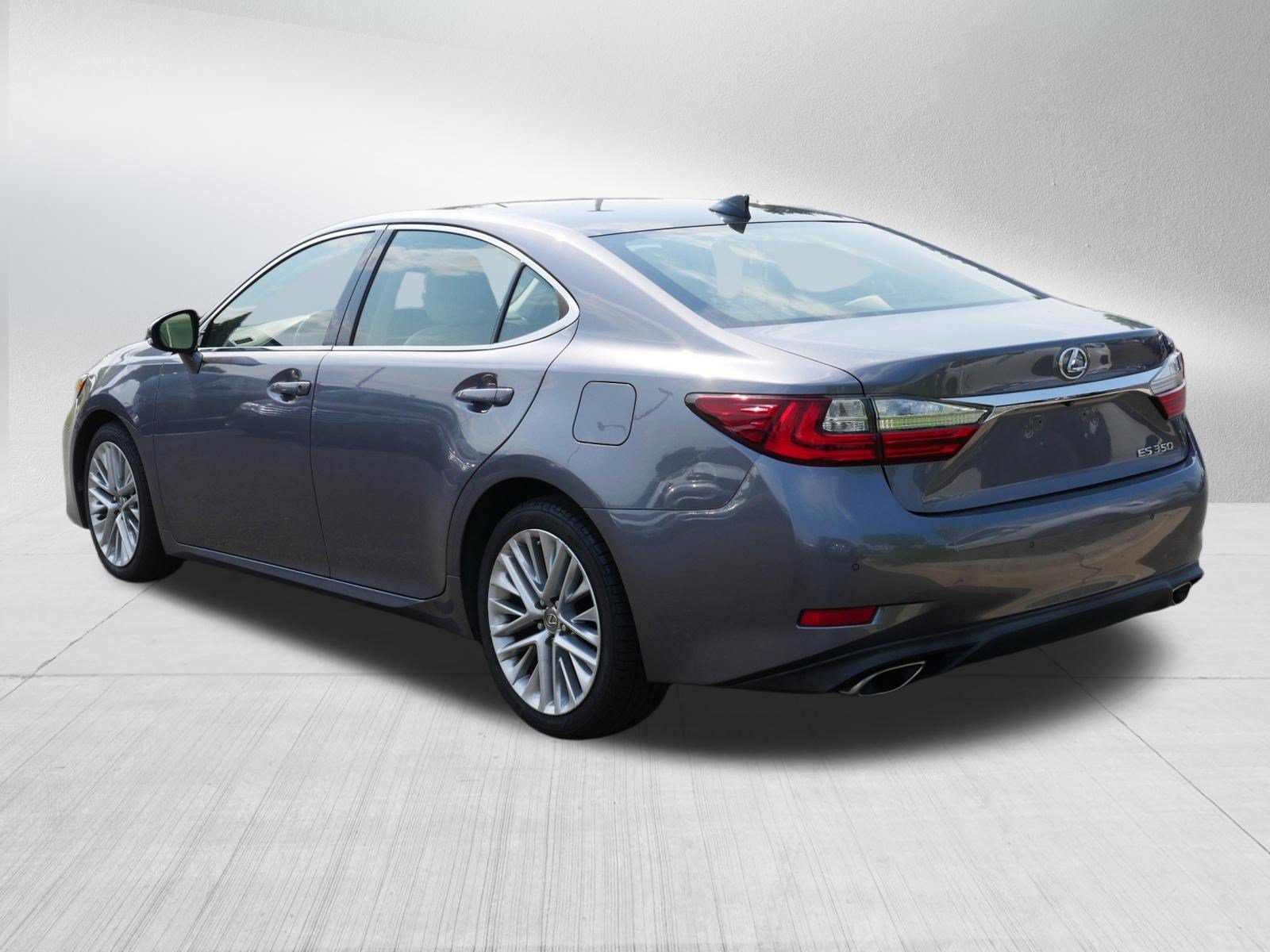 Used 2016 Lexus ES 350 w/ Luxury Package w/Wood Trim FWD image 5