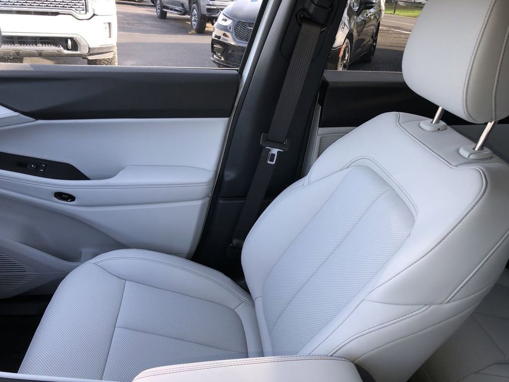 New 2026 Jeep Cherokee Limited AWD/4WD image 31