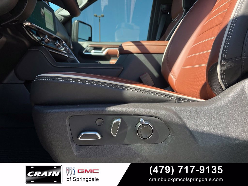 Used 2026 GMC Sierra 2500 Denali Ultimate AWD/4WD image 11