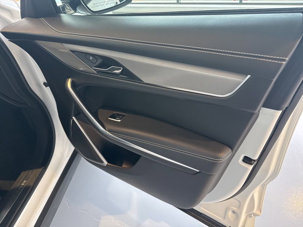 Used 2025 Jaguar F-PACE R-Dynamic S image 35