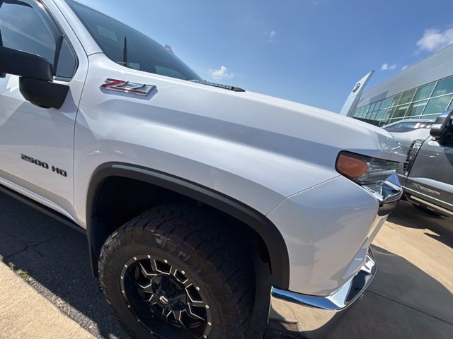 Used 2022 Chevrolet Silverado 2500 LTZ w/ LTZ Plus Package AWD/4WD image 19