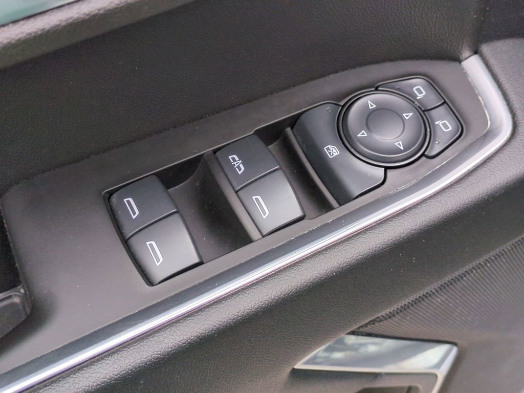 Used 2025 Chevrolet Silverado 1500 LT RWD image 14