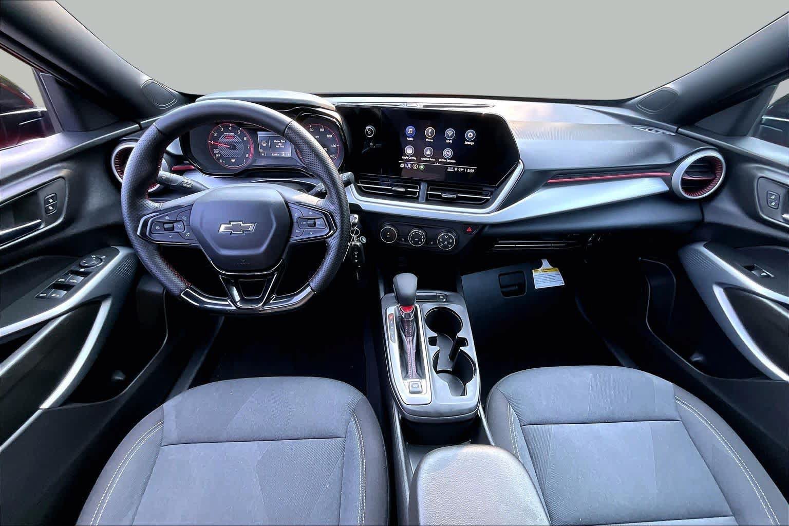 Used 2026 Chevrolet Trax RS FWD image 14
