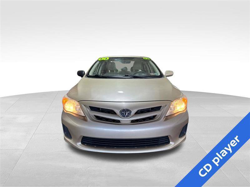 Used 2011 Toyota Corolla LE FWD image 2