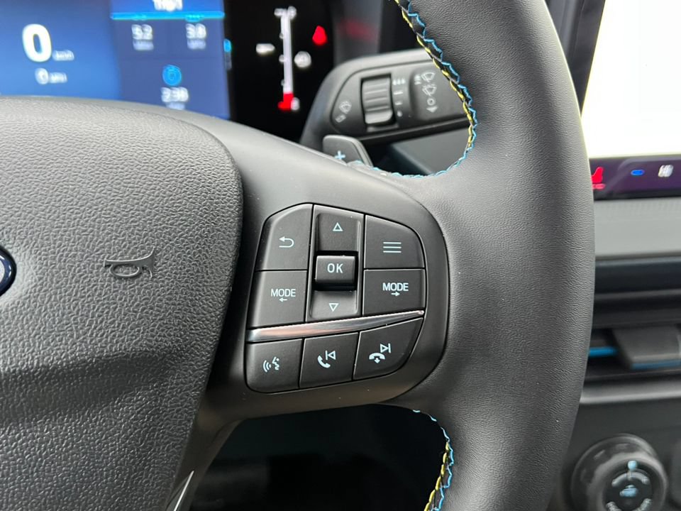 Used 2026 Ford Maverick Lobo AWD/4WD image 21