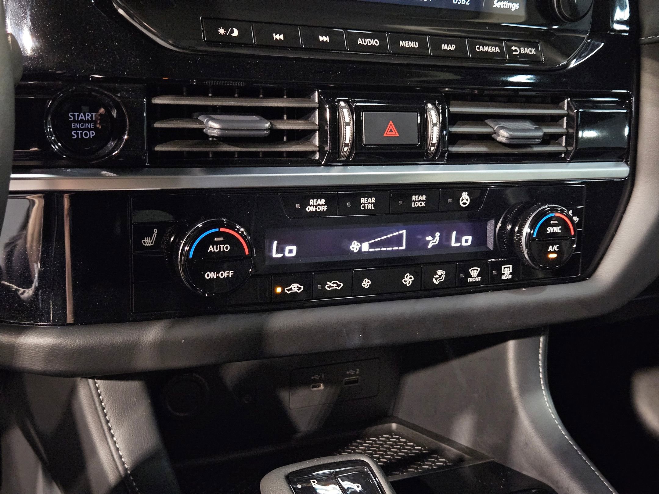 Used 2025 Nissan Pathfinder SL w/ Cargo Package image 31