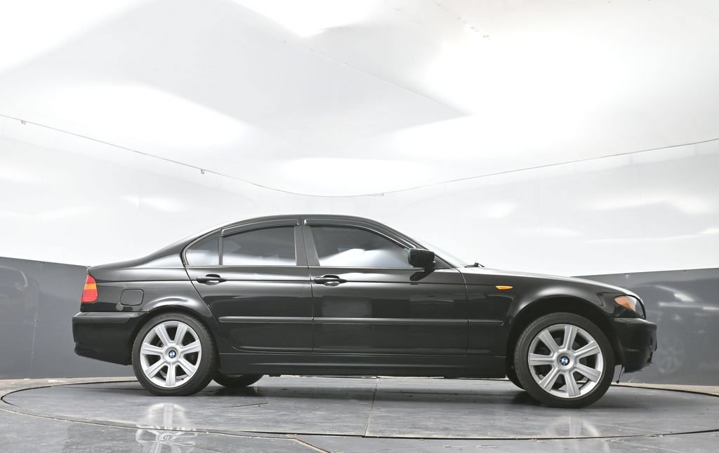 Used 2002 BMW 325i Sedan RWD image 45