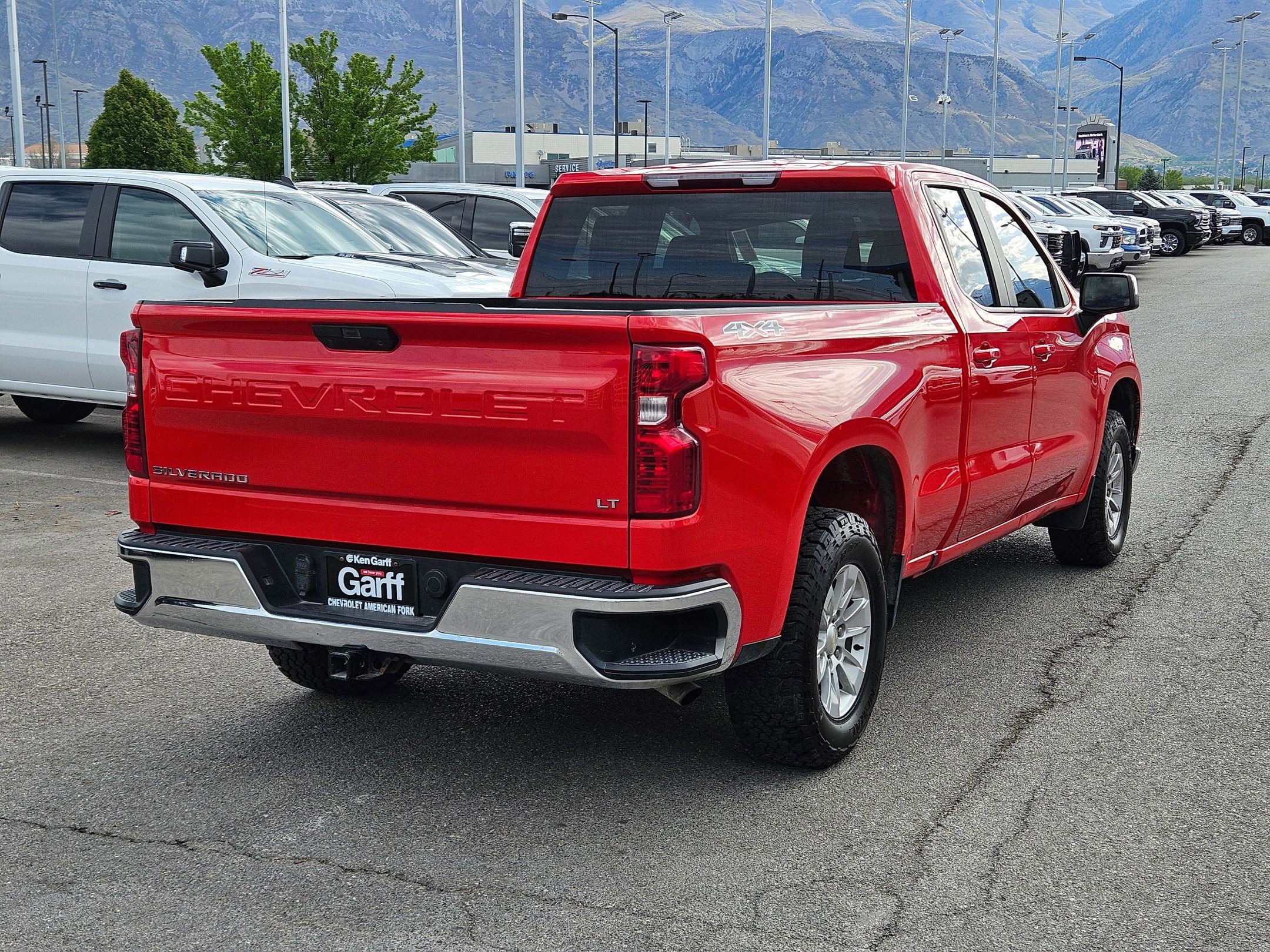 Used 2020 Chevrolet Silverado 1500 LT w/ All-Star Edition AWD/4WD image 3