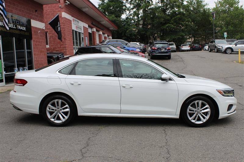 Used 2020 Volkswagen Passat 2.0T SE FWD image 6