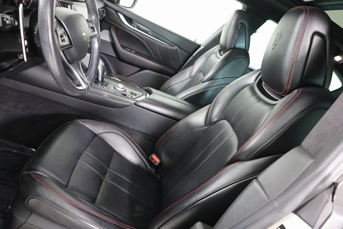Used 2021 Maserati Levante GTS AWD/4WD image 2