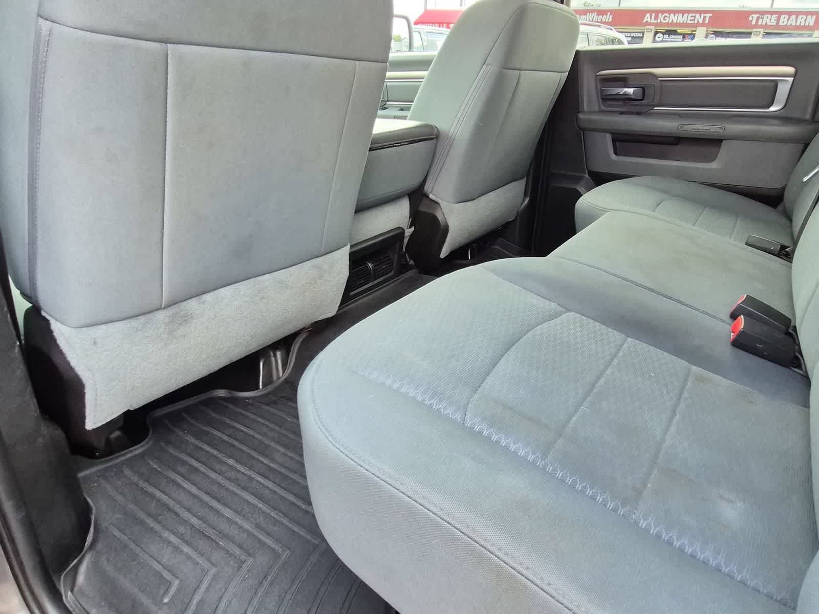 Used 2019 RAM 1500 Classic SLT AWD/4WD image 16