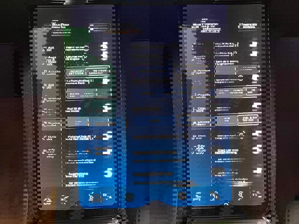 Used 2023 Lucid Air Grand Touring image 34