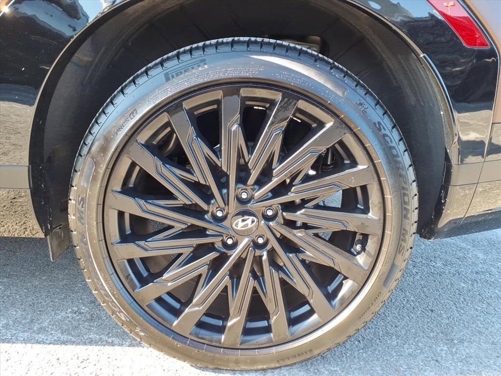 Used 2024 Hyundai Santa Fe Calligraphy image 17