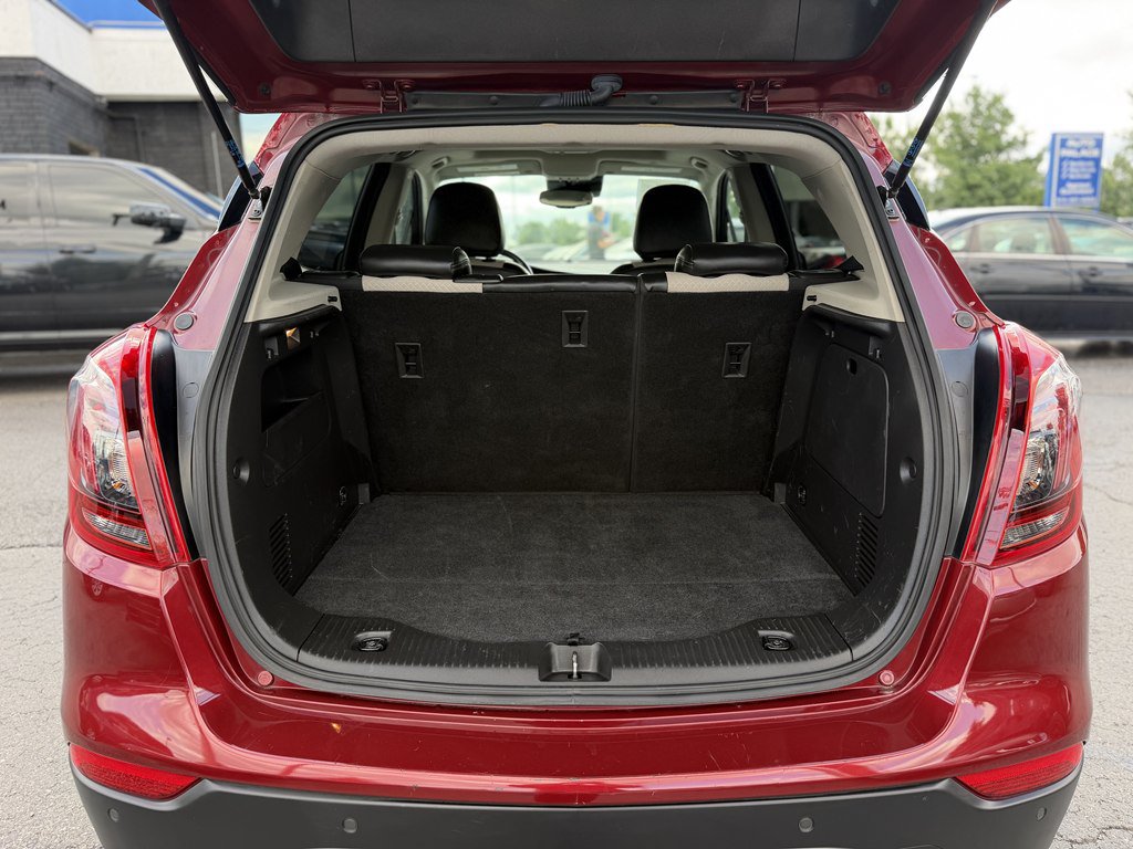 Used 2021 Buick Encore Preferred w/ Safety Package II FWD image 20