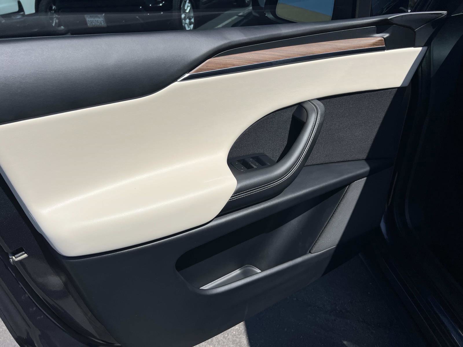 Used 2024 Tesla Model X AWD/4WD image 6