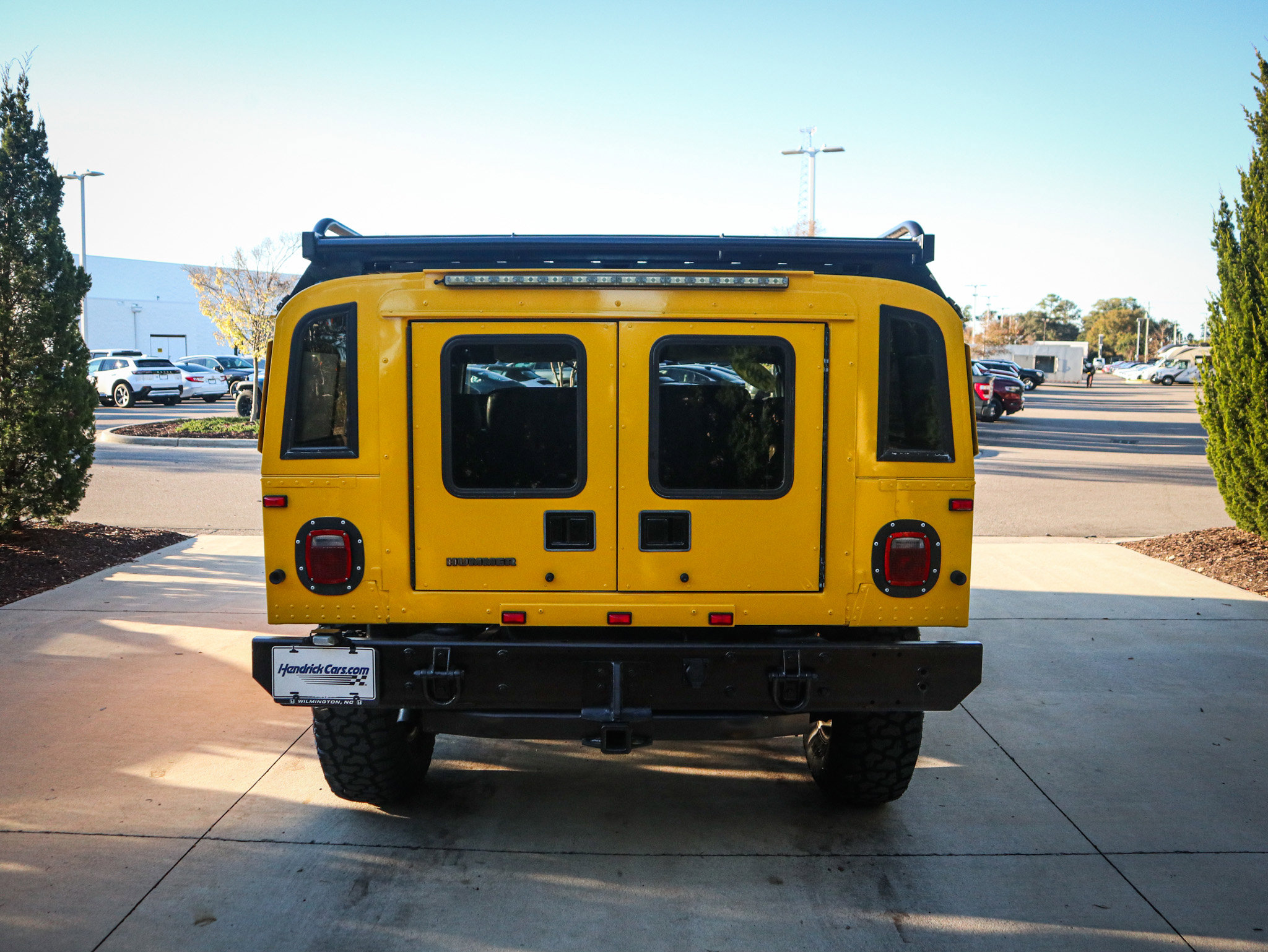 Used 2004 HUMMER H1 4-Door Wagon image 9