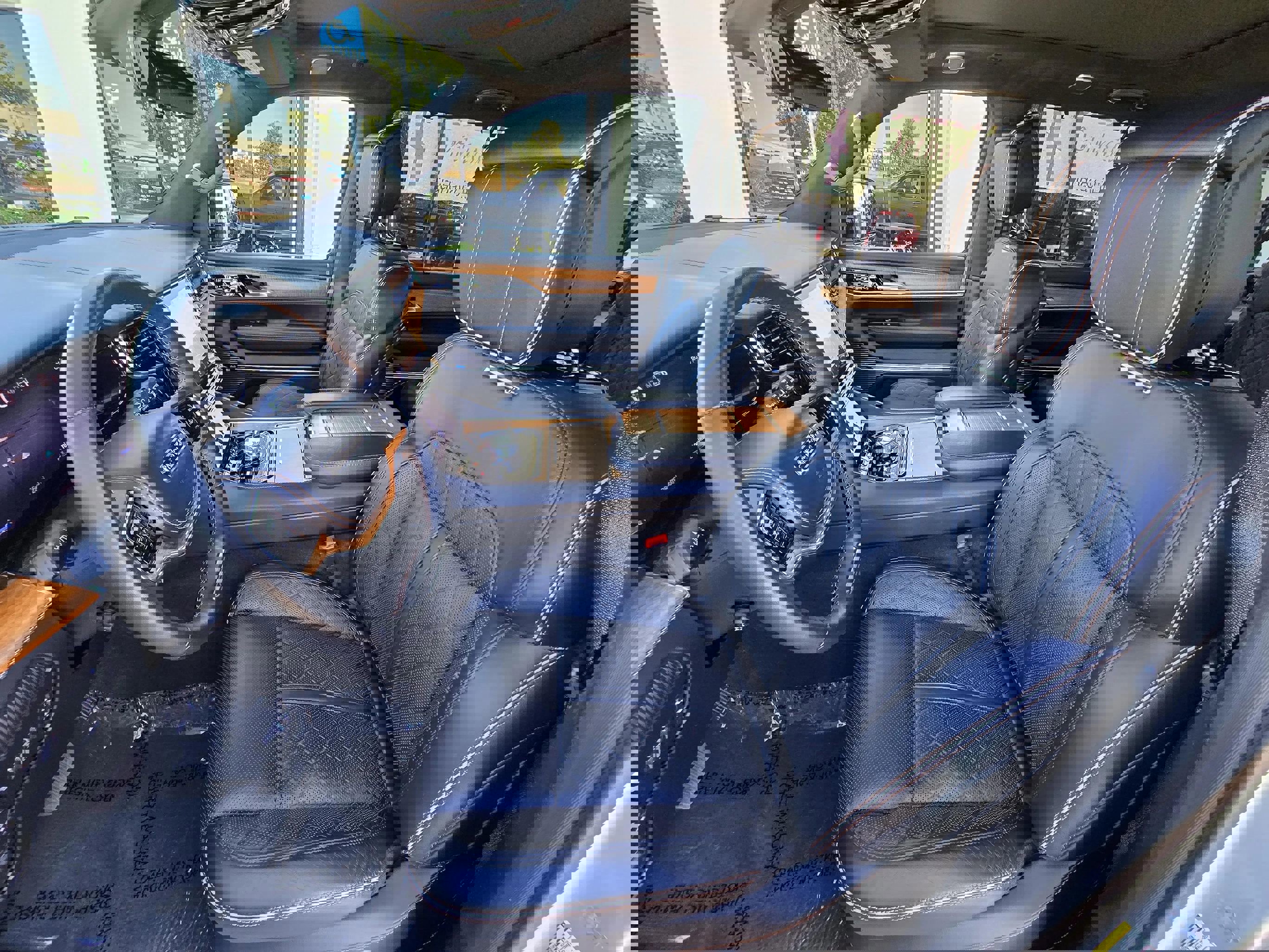 Used 2024 Jeep Grand Wagoneer L Series III image 78